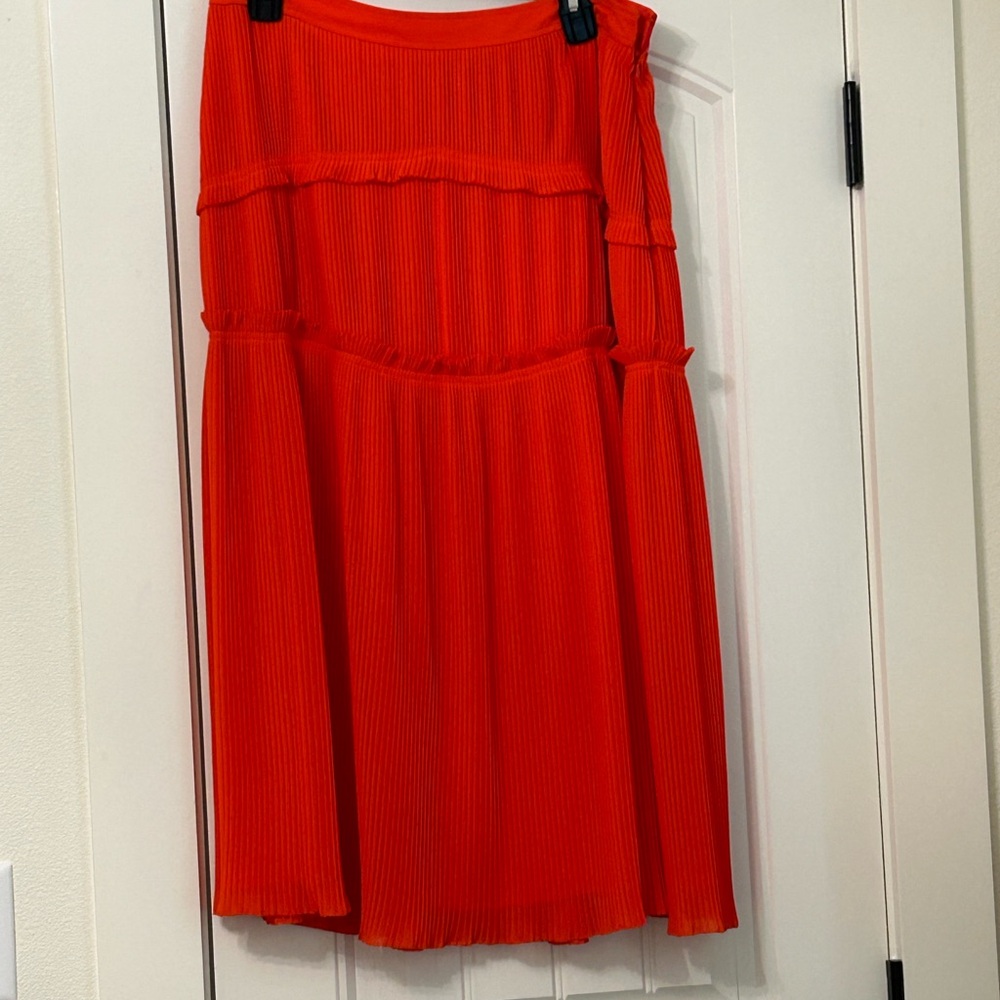 Tory Burch Elegant orange Pleated Skirt